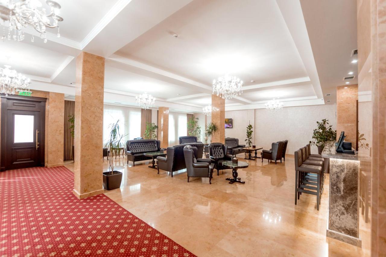 Ambassador Hotel Chişinău Esterno foto